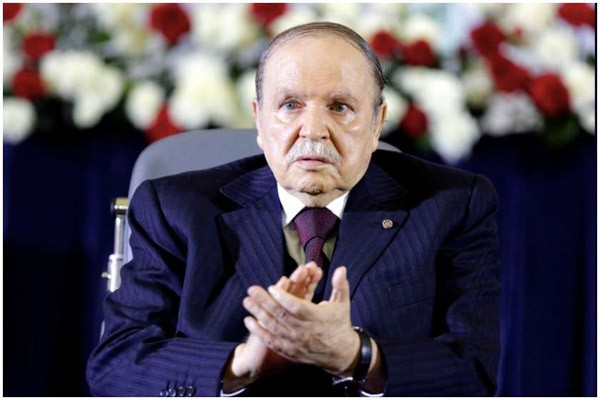 ალჟირის პრეზიდენტი 20-წლიანი მმართველობის შემდეგ თანამდებობიდან გადადგა