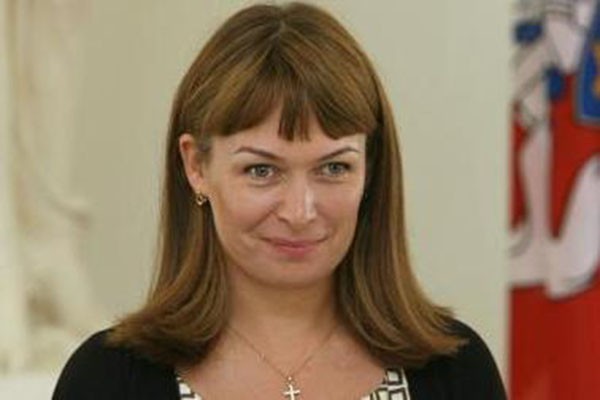სანდრა რულოვსი საცხოვრებლად ზუგდიდში გადადის