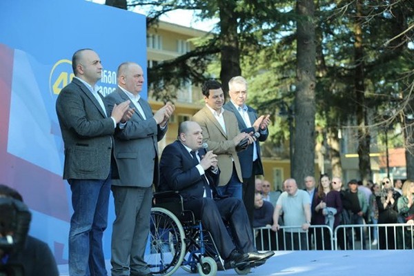 „ქართულმა ოცნებამ“ შუალედურ არჩევნებში ზესტაფონის მერობის კანდიდატად გიორგი გოგლიჩიძე წარადგინა