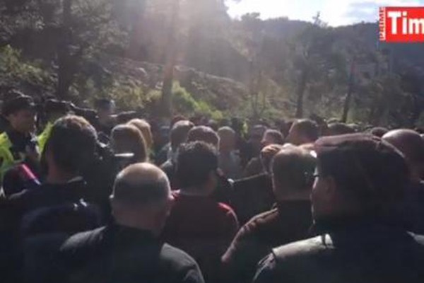 განხეთქილება ტაქსის მძღოლებში - შალვასთან და შალვას გარეშე
