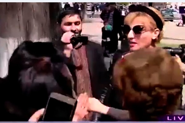 “ნაბიჭვარი გოგო ხარ…”