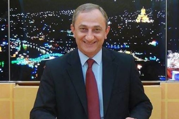 ,,წუწუნს როცა მოვრჩებით…ერის ლანძღვას როცა შევწყვეტთ…”