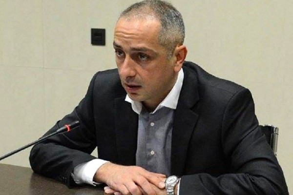 პროცესი მართულია გარკვეული ჯგუფების მიერ