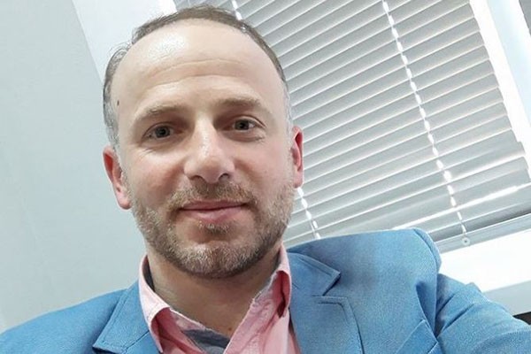 ვინმეს დიდი ოდენობით ნარკოტიკი არ გაქვთ? მათხოვეთ