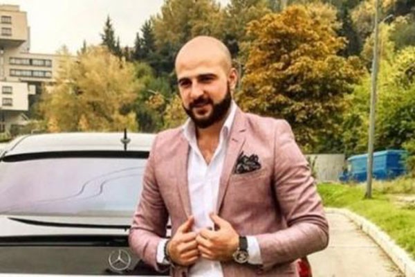 „თუ არც მომხმარებელია, არც გამსაღებელი, მაშინ რომელიმე სტრუქტურის აგენტია”