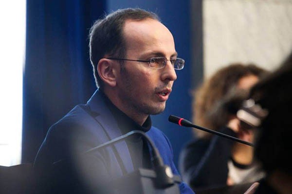 არ მოსულხართ და არ გიკითხავთ, რა გვიჭირდა, თვეების განმავლობაში ვაყენებდით ჩვენს პრობლემას და უშედეგოდ