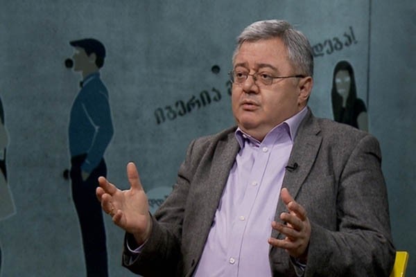 ,,ქრისტეც ამის სათქმელად აღდგა და არა მარჯვნიდან და მარცხნიდან გადამსწრებთა სადეკორაციოდ…”