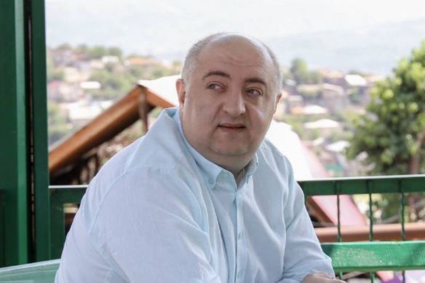 ერთი საგიჟეთით ნაკლები გვექნება ქვეყანაში! მიშას მივაწვდენ ხმას და მის “დიად პარტიას” დაფინანსებას შეუწყვეტს