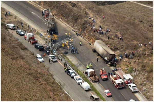 მექსიკაში ავარიას სულ მცირე 23 ადამიანი ემსხვერპლა