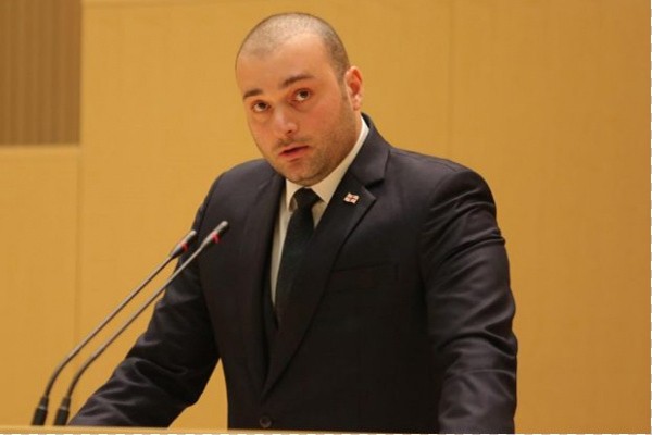 თავად მონაწილეობდით საპენსიო ფონდის წევრების შერჩევაში და ახლა კითხულობთ ვინ განკარგავს ამ თანხებს?!