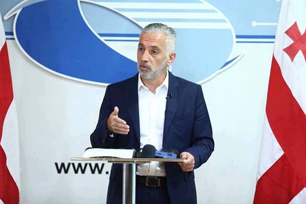 კახა ბექაური: „კომისიის მიერ ინიცირებული კანონპროექტი მაუწყებლების თვითრეგულირების მექანიზმების ეფექტიანობას უზრუნველყოფს