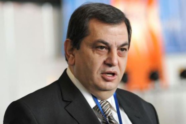 პრეტენზიით საუბრობენ უმეცარნი….. ილია მეორეს თავი გრიგოლ ხანძთელი ჰგონია