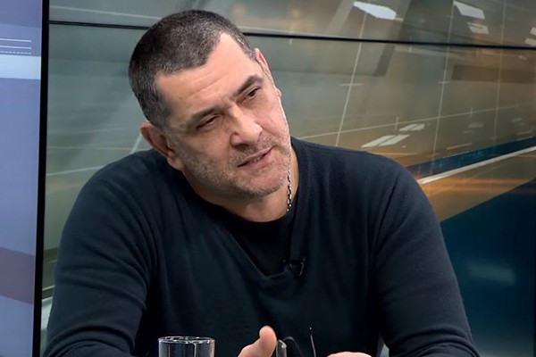 პირველი გამარჯვება არა? ცეცხლს ეთამაშებით დამიჯერეთ