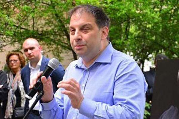 ლევან თაქთაქიშვილი თაკო ჩარკვიანზე - კიდევ ბევრ პოლიტიკურ ნავსადგურში შევა ეს ქალბატონი