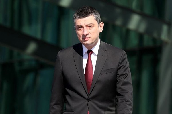 “შეტევა გახარიაზე სრული კრახით დასრულდა…” – “თვალნათლივ დადებული სურათი…”