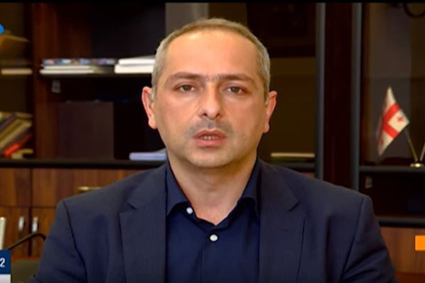 უსინდოსოდ საუბრობენ სარგებელზე, მაშინ როცა გვამები გაციებული არ იყო, რუსთაველზე ტაშფანდური იყო გამართული