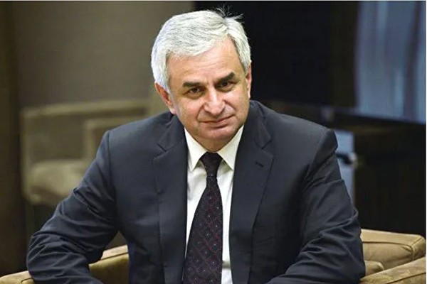 რაულ ხაჯიმბა სალომე ზურაბიშვილს განცხადებას ეხმაურება