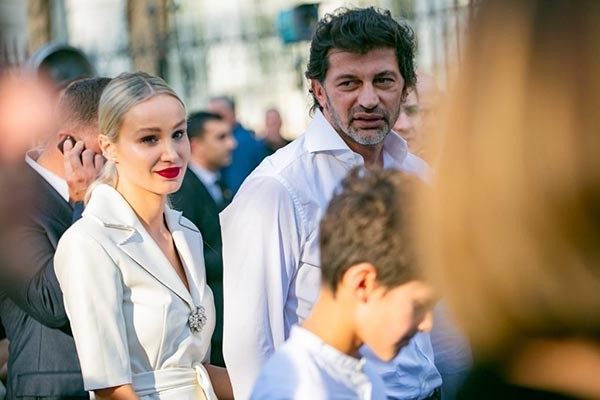 როგორ გამოიყურებოდნენ კახა კალაძე და ანუკი არეშიძე თბილისობაზე (ფოტოები)