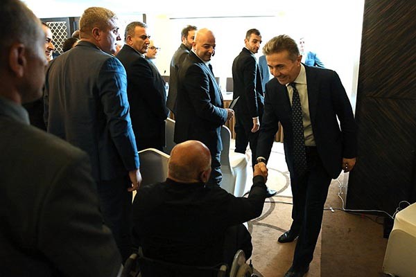 ბიძინა ივანიშვილი კახეთის რეგიონული ორგანიზაციების წარმომადგენლებს შეხვდა