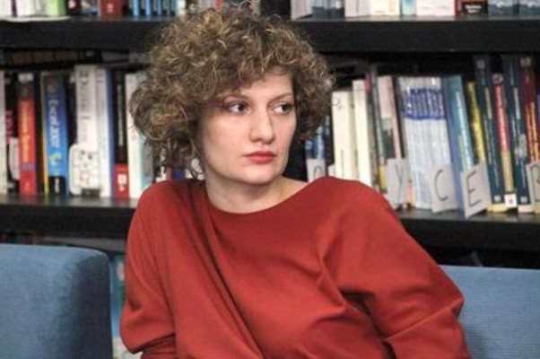 „შენ დაცულ ქალთა უფლებებს შევ...“ - ქალთა უფლებადამცველებმა ბაია პატარაიას გადაუარეს