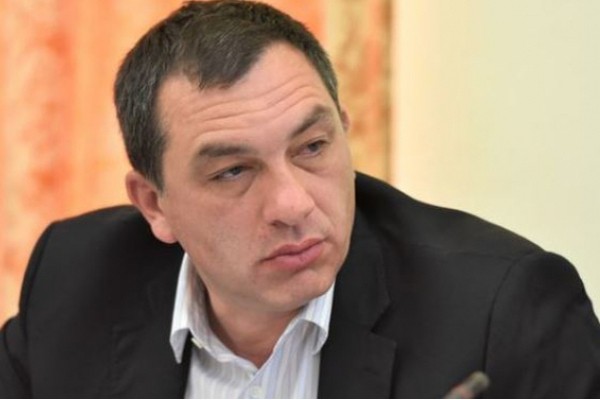 ბოკერია მიქაუტაძეს: მესამე რეკომენდატორი ვერ იპოვეთ თუ ფეხებზე დაიკიდეთ?