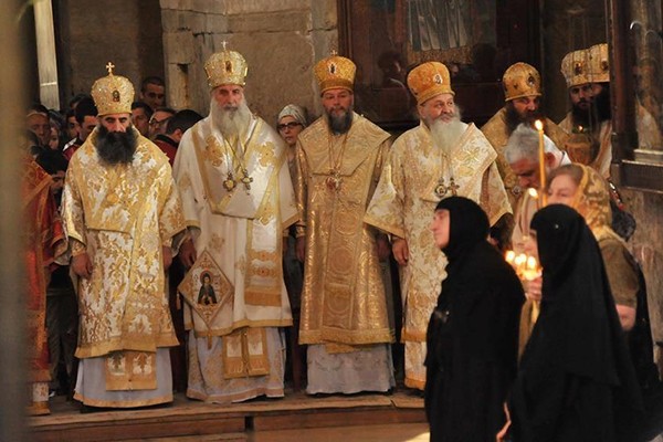 მეუფეთა დუმილი