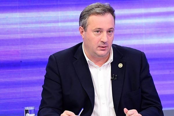  აკაკი ზოიძე უმრავლესობაში რჩება: მე გუნდს ულტიმატუმებით არ ველაპარაკები
