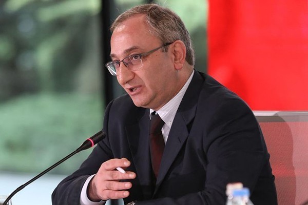 ბონდო მძინარაშვილი: „ ჩაკიდეთ ხელი თქვენს ბალღებს, შინ წაიყვანეთ და მშვიდად აუხსენით, რა დამართეთ საქართველოს ზუსტად 28 წლის წინ!“
