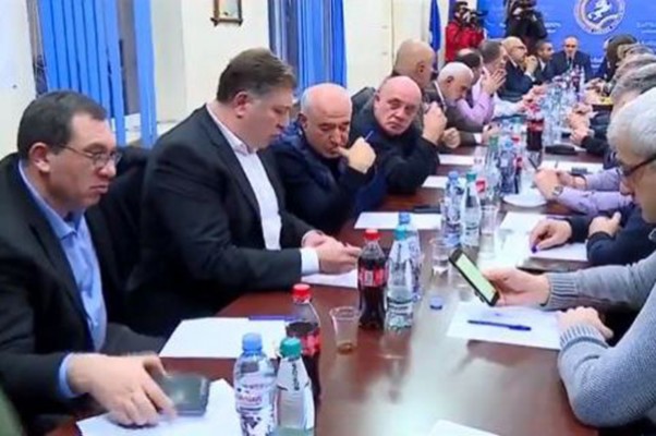 “გაროზგვა, ჩამოხრჩობა, გადასახლება და ქვეყნიდან გასვლის შეზღუდვა” – ოპოზიციის ხელისუფლებაში დაბრუნების შემთხვევაში ზუსტად ეს მოხდება”