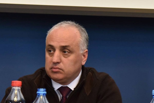 დიმიტრი ხუნდაძე: იმ კვლევაშიც კი, რომლის ძირითადი შემსრულებელი სწორედ, „ნაციონალური მოძრაობის“ მონათესავე ჯგუფია, უპირატესობა აქვს „ქართულ ოცნებას“