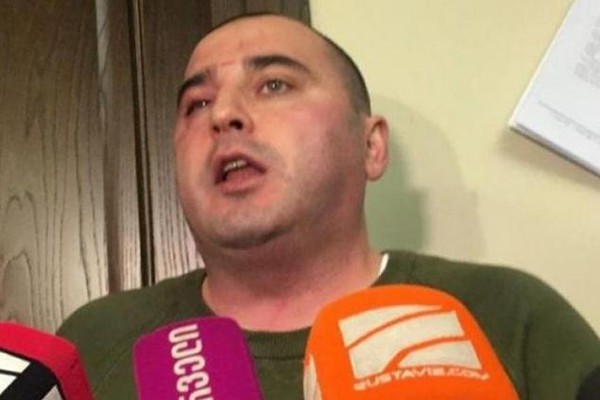 ლევან ხაბეიშვილი: „ფარჩაკები ხართ, 10 კაცი რომ დამესიეთ“
