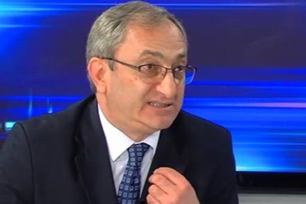 “ესენი პოლიტიკური ტერორისტები არიან და აუცილებელია ამ ტერორისტების დაუყოვნებლივ იზოლირება?!”