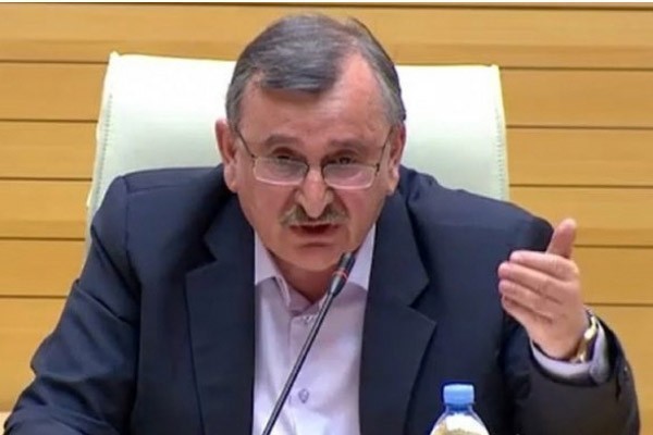 რომან გოცირიძე: უაზრო 40%-იანი ჩამკეტი არავინ იცის რა არის, მეც არ ვიცი და რომ მოვინდომო ვერ აგიხსნით, მორიგი ჩხირკედელაობაა