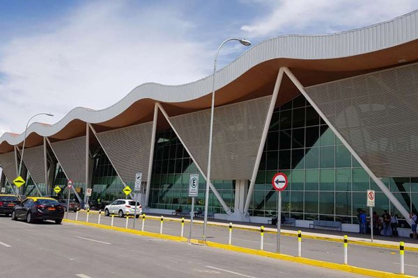 სანტიაგოს აეროპორტიდან მძარცველებმა $15 მილიონი გაიტაცეს