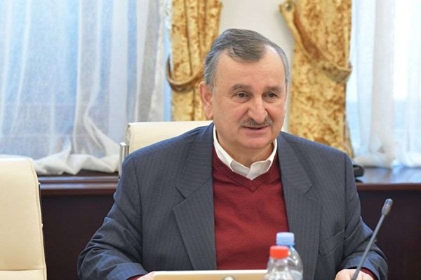 რომან გოცირიძე: მაინცდამაინც ელჩებმა უნდა გამოიტანონ შიდა სამზარეულოში ნათქვამი ამბები?