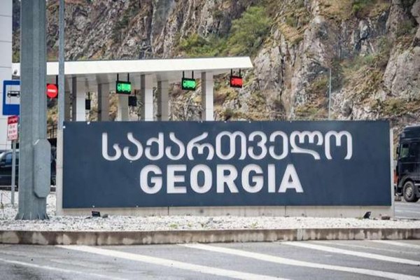 საქართველოსა და რუსეთს შორის გადაადგილება დროებით ჩერდება