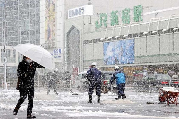 ტოკიოში ბოლო 10 წლის განმავლობაში პირველად მარტის ბოლოს თოვლი მოვიდა