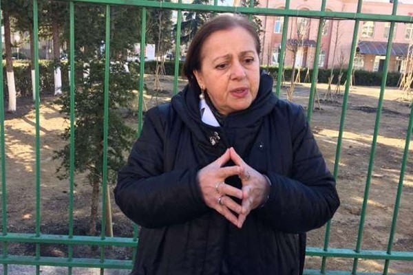 მარინა ეზუგბაიას განცხადებით, ინფექციურ საავადმყოფოში კორონავირუსით ინფიცირებული ერთი პაციენტის მდგომარეობა კვლავ მძიმეა და მოითხოვს განსაკუთრებულ მეთვალყურეობას