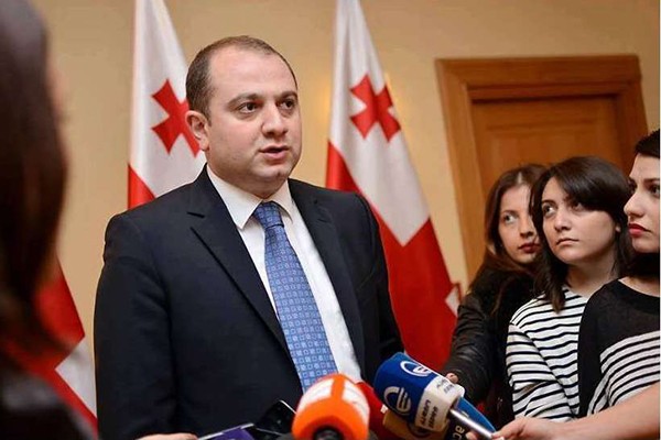 ირაკლი ჩიქოვანმა განმარტა, ვის არ ეხება შეზღუდვები თბილისის, რუსთავის, ბათუმისა და ქუთაისის ჩაკეტვის დროს