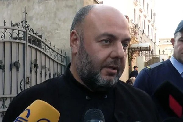 დეკანოზი გიორგი თევდორაშვილი: ჯერ არაფერია ცნობილი, აქვთ თუ არა სასულიერო პირებს ავტომობილით გადაადგილებისთვის საშვები