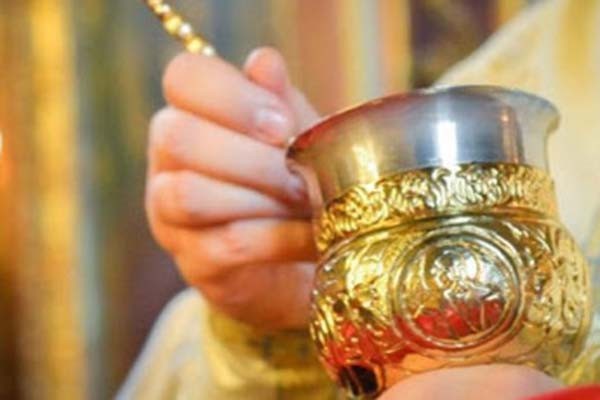 თამაზ ვერულაშვილი: ყველა ერიდება ზიარების წესის ტაბუდადებულ, მგრძნობიარე თემას...
