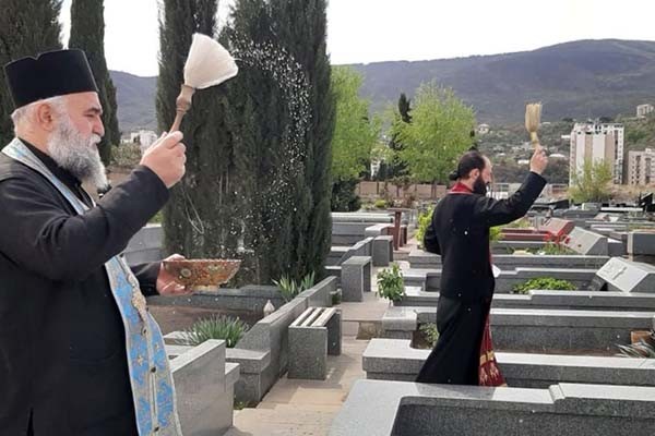 პატრიარქის კურთხევით სამღვდელოებამ მცხეთა-თბილისსა და რუსთავში არსებული სასაფლაოები აკურთხა