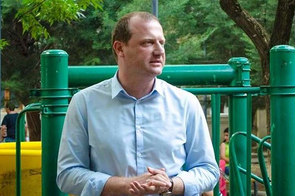 „გირჩის“ აქციიდან რამდენიმე ადამიანი ვაკე-საბურთალოს განყოფილებაში გადაჰყავთ