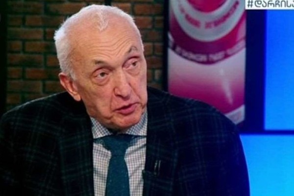 თენგიზ ცერცვაძე: „სავარაუდოდ, ამ წლის ბოლომდე ვაქცინა არ იქნება“