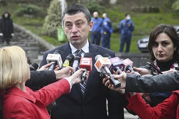 პრემიერი:  ელჩს უკრაინიდან გამოვიწვევთ, მაგრამ ეს იმას არ ნიშნავს, რომ კითხვის ნიშნის ქვეშ დავაყენებთ მათთან ან დიპლომატიურ ურთიერთობებს, ან სტრატეგიულ პარტნიორობას