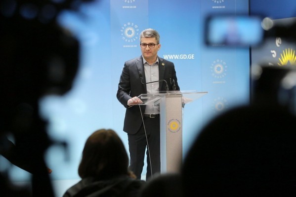 მამუკა მდინარაძე: 2020 წლის 8 მარტის შეთანხმება არ შეეხებოდა რომელიმე კონკრეტულ სისხლის სამართლის საქმეს და შავით თეთრზე წერია ის, რაზეც სინამდვილეში შეთანხმება მოხდა!