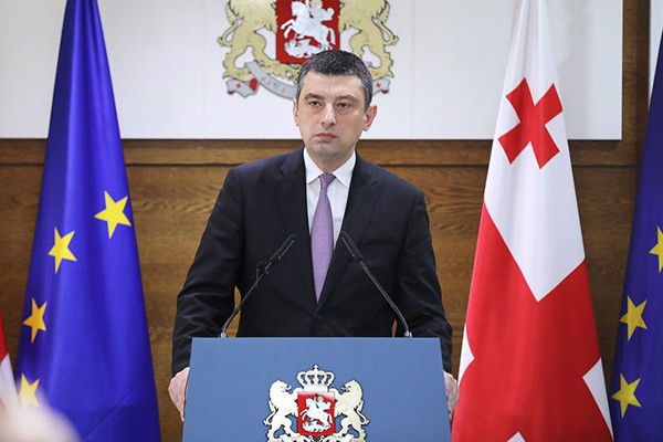 საქართველოში 2019-2020 სასწავლო წელი აკადემიურად არ გამოცხადდება, მეთორმეტე კლასელები სასწავლო წელს დაასრულებენ 20 მაისს, პირველკლასელები 27 მაისს, დანარჩენი მოსწავლეები 15 ივნისს