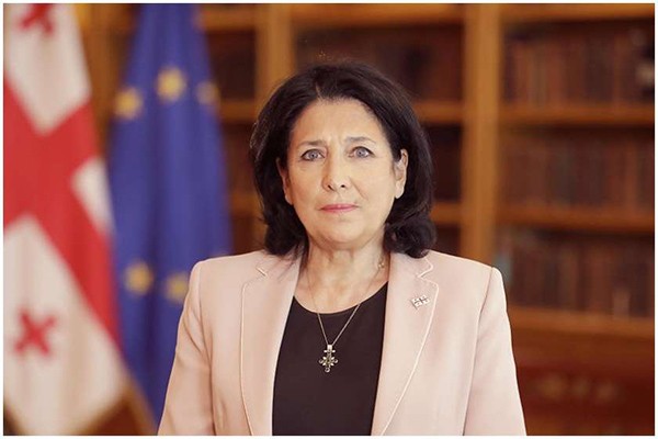 სალომე ზურაბიშვილი შეწყალების აქტზე: ორ ადამიანს ქვეყნის ბედს ვერ გადავაყოლებ