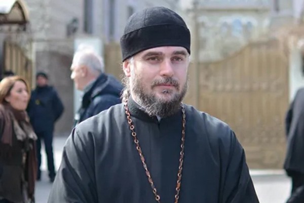 დეკანოზი შალვა კეკელია: ღორის გრიპით ადამიანები იღუპებიან, მაგრამ ვაქცინა სავალდებულო არ იყო, მინდა გავიკეთებ, მინდა არ გავიკეთებ