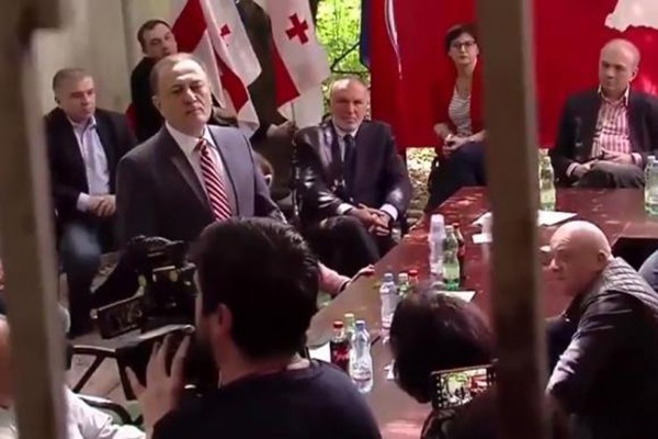 როდის გამოაქვეყნებს ოპოზიცია მაჟორიტარობის ერთიან კანდიდატთა სიას